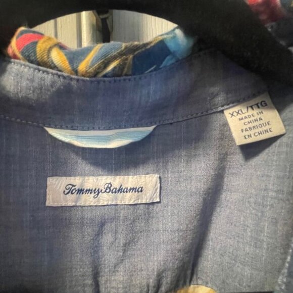 Tommy Bahama short sleeve casual button down tropical print multi color XXL EUC - Picture 3 of 3